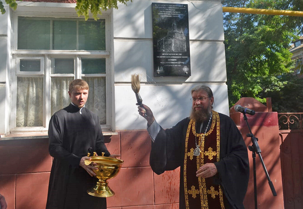 С Нарышкино Церковь и ее служители