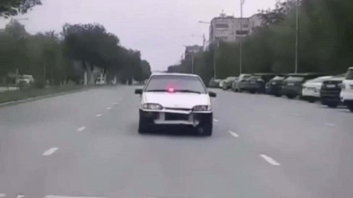    Авто движется задом:Polisia.kz