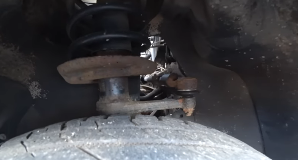 Что нужно знать про б/у Лада Гранта. Какие узлы сколько ходят и служат