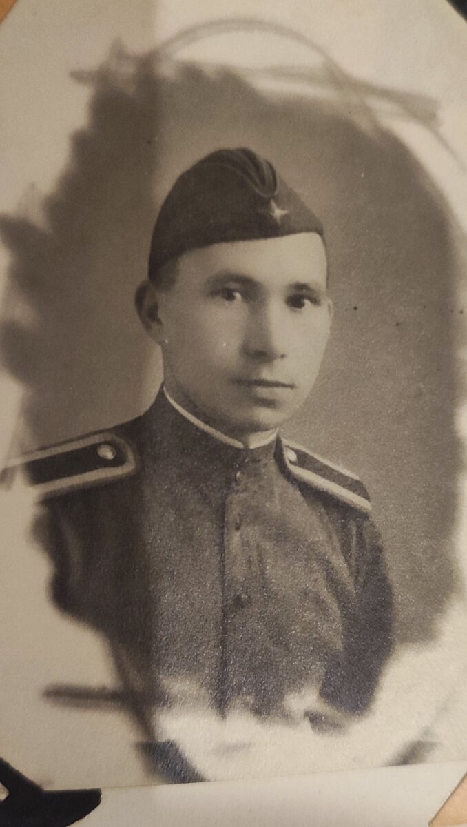 Комаров Василий