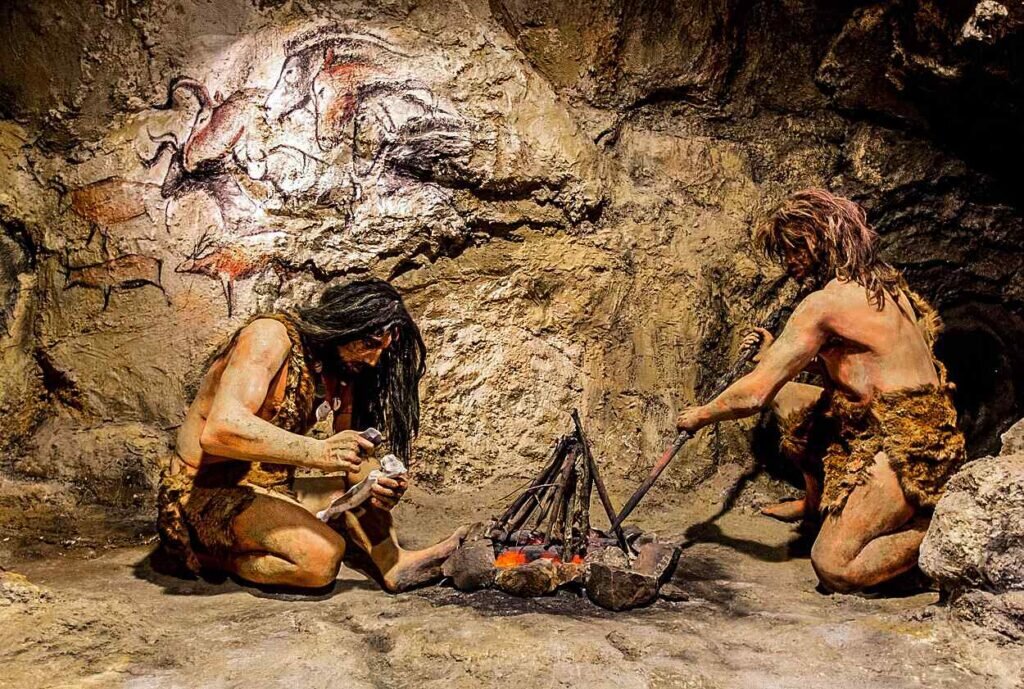    В последние годы растут свидетельства того, что неандертальцы, как и наши предки, могли знать изобразительное искусство и иметь относительно сложную социальную организацию / ©originof.ru