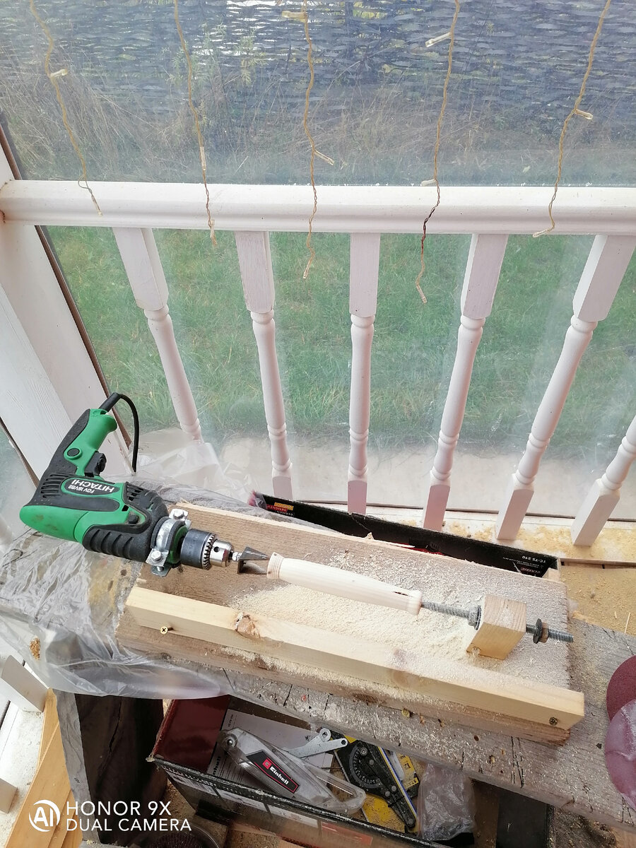 Дрель с заготовкой.