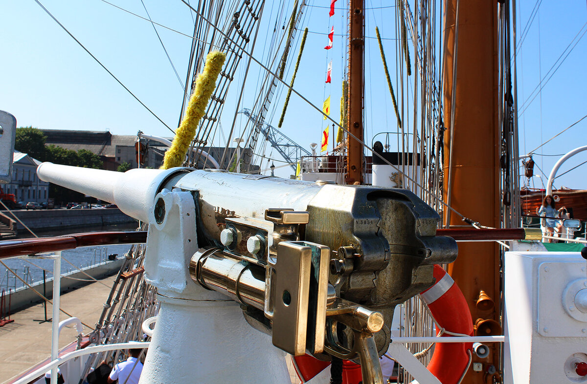 Орудие барка "Куаутемок". Фото автора.