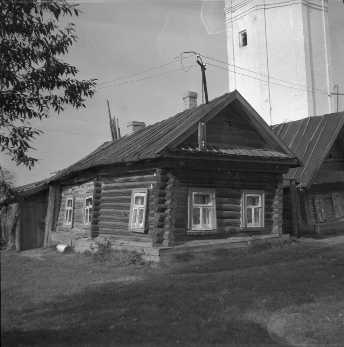 Менькова Н.В. Суздаль. Дом, в котором родился А.К. Гастев. Из собрания ГВСМЗ