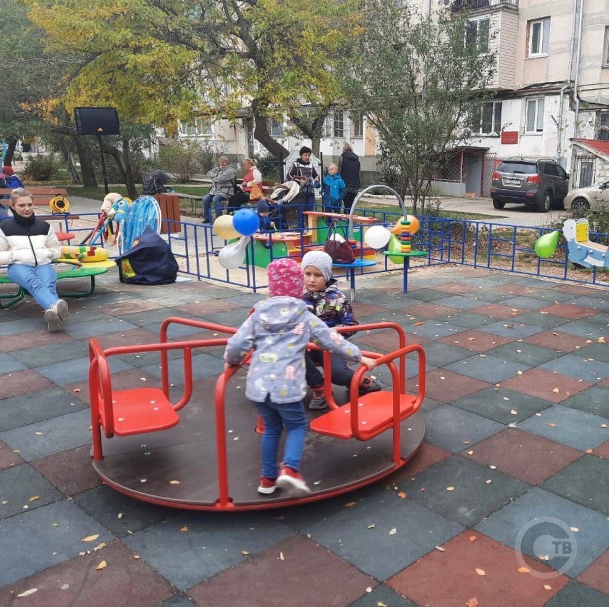 📣 В Севастополе во дворе на улице Горпищенко, 41 появилась новая детская  площадка | Телеканал СТВ. Севастополь | Дзен