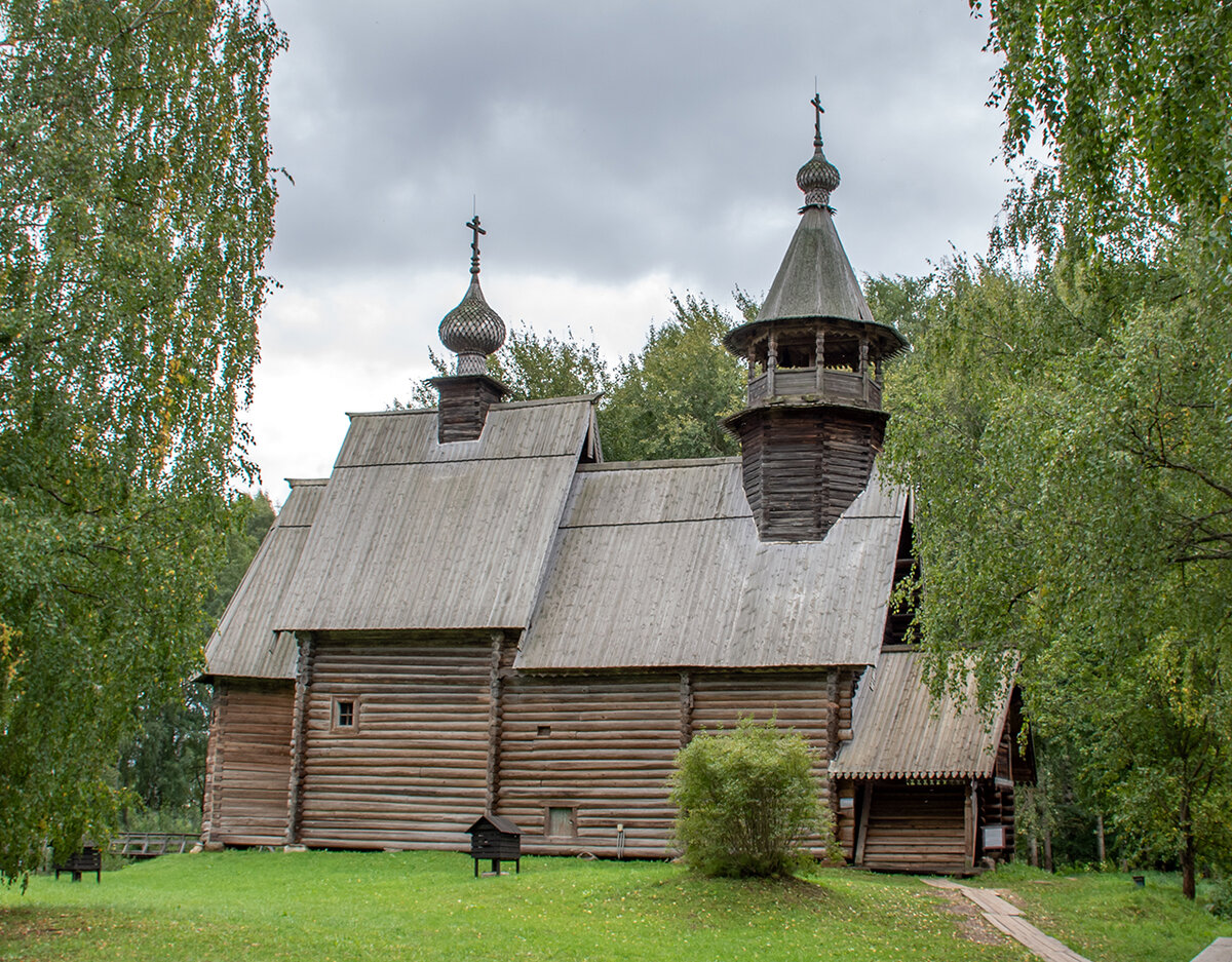 Деревянная церковь Всемилостивого Спаса из села Фоминское Костромской области. Год постройки: 1712. Этому зданию более трёхсот лет!