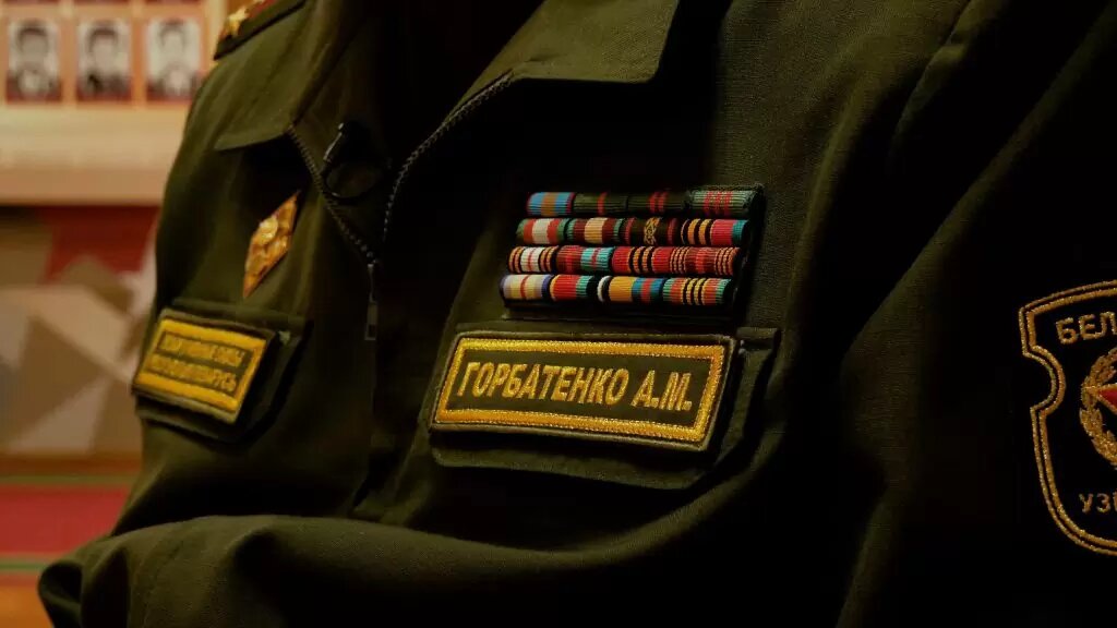 Днем училища считается 6 ноября, когда в 1953 году заведению было вручено Боевое Красное Знамя