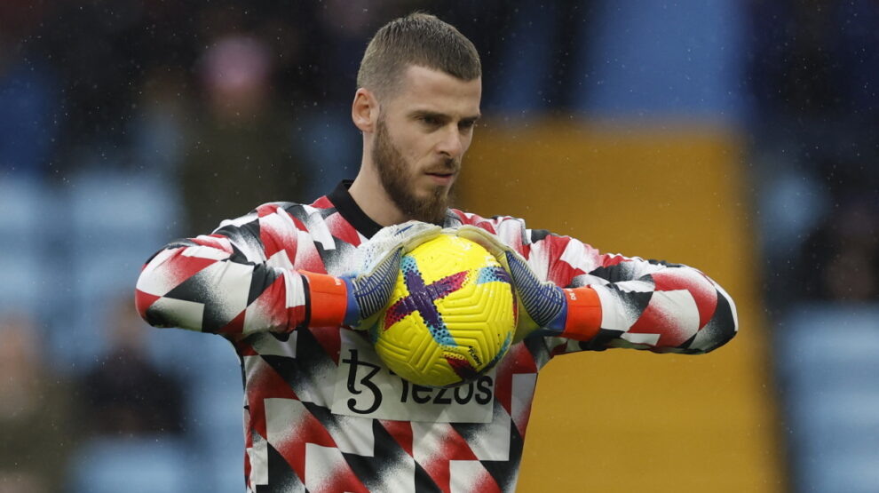    Давид де Хеа на разминке перед матчем «Астон Вилла» — «Манчестер Юнайтед». Фото: REUTERS