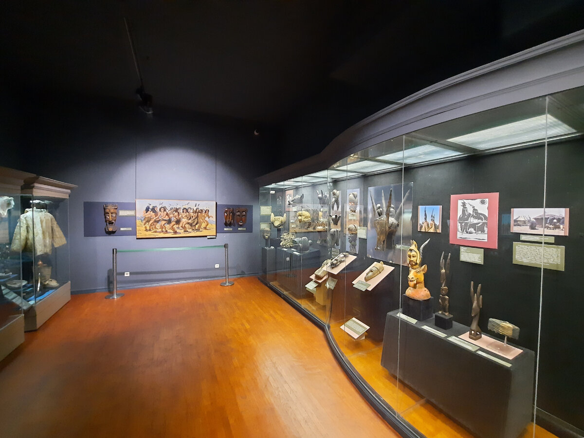 Один из залов