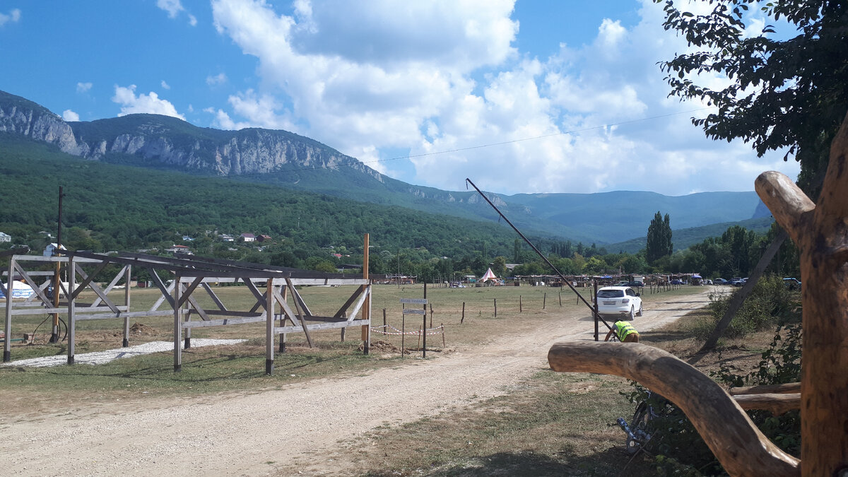 Пания парк, с. Соколинное, Бахчисарайский район