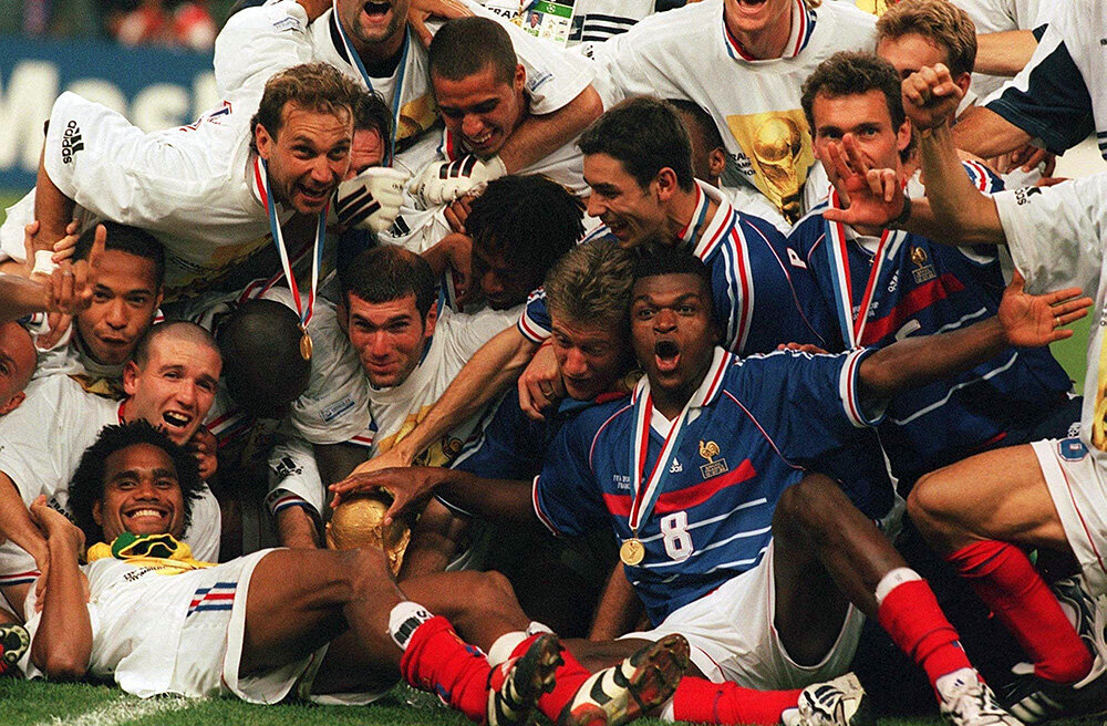 Франция 1998 футбол. Франция Бразилия 1998. France World Cup 1998. ЧМ 1998 финал. Франция футбол 1998.