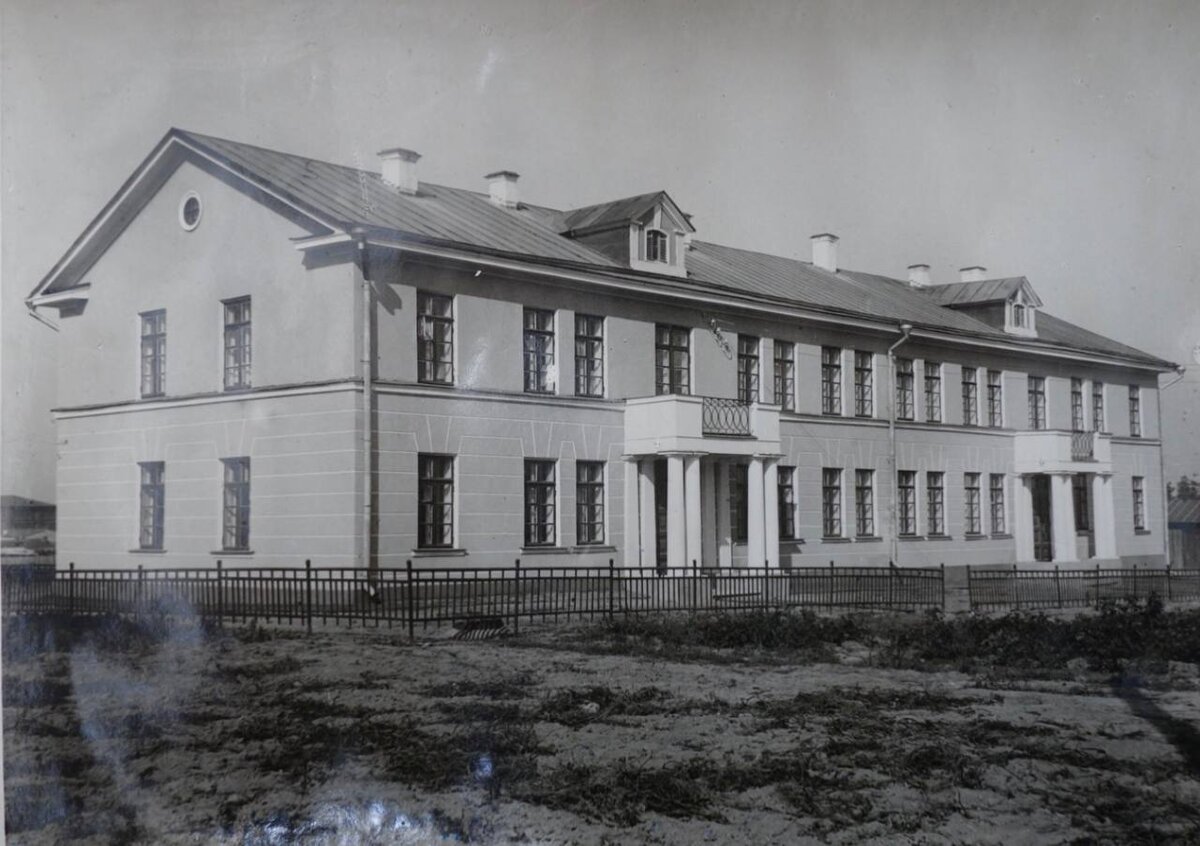 Деревянный дом на Первомайской улице в Измайлове. Вид с юго-востока.