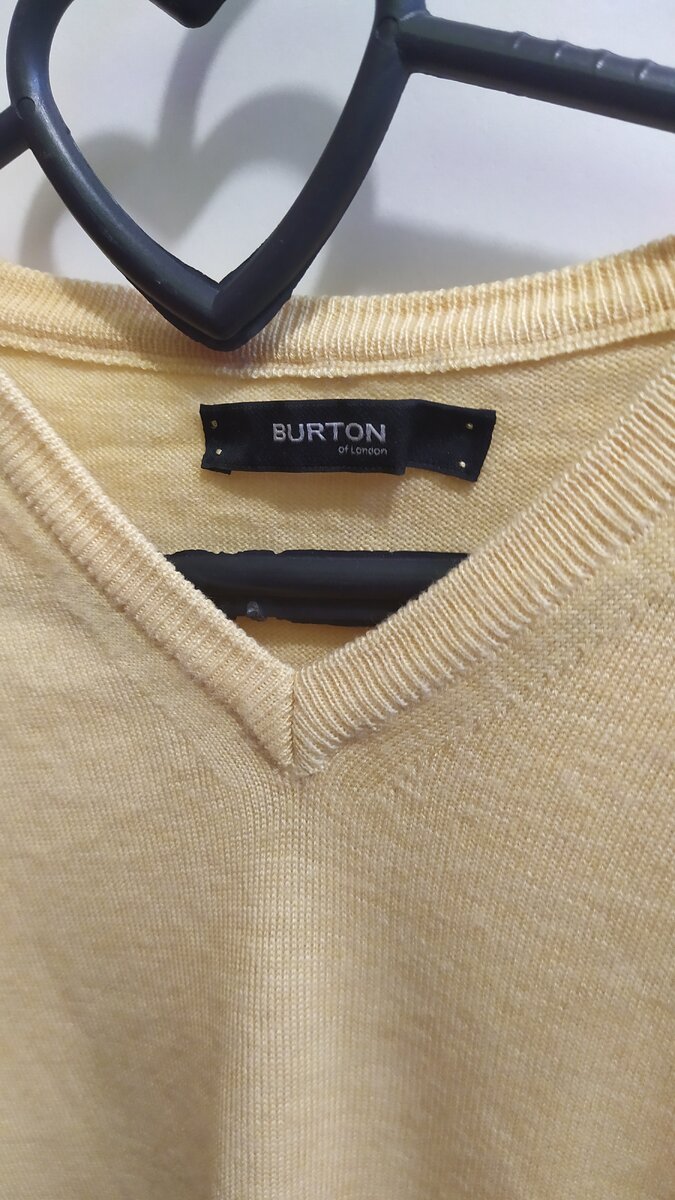 Пуловер Burton.