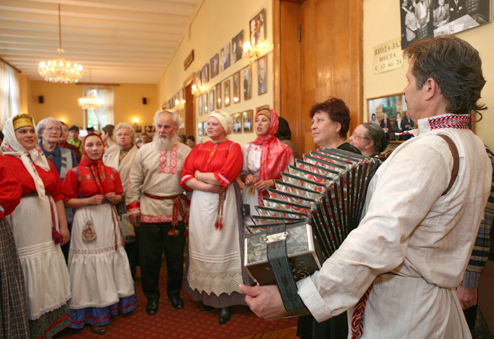Вологодская гармошка ведет праздник!