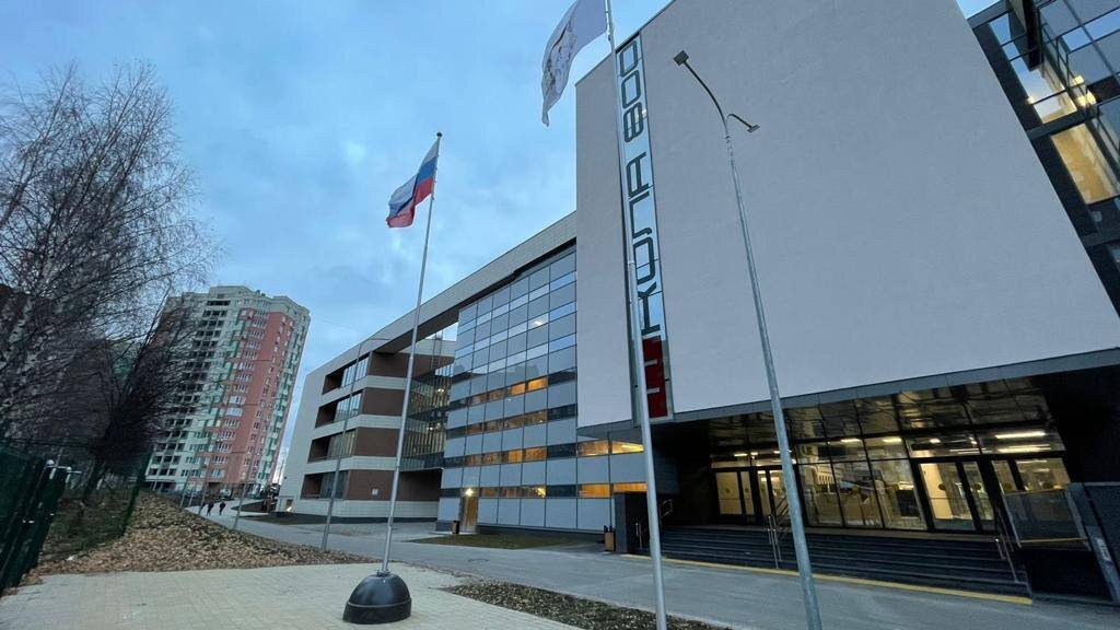 школа 800 нижний новгород автозаводский район. школа 800 нижний новгород печеры. миллион этажей изнутри. школа 800 верхние печеры. школа 800 верхние печеры.