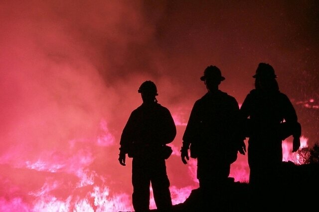    Пожар бушует (сс) skeeze