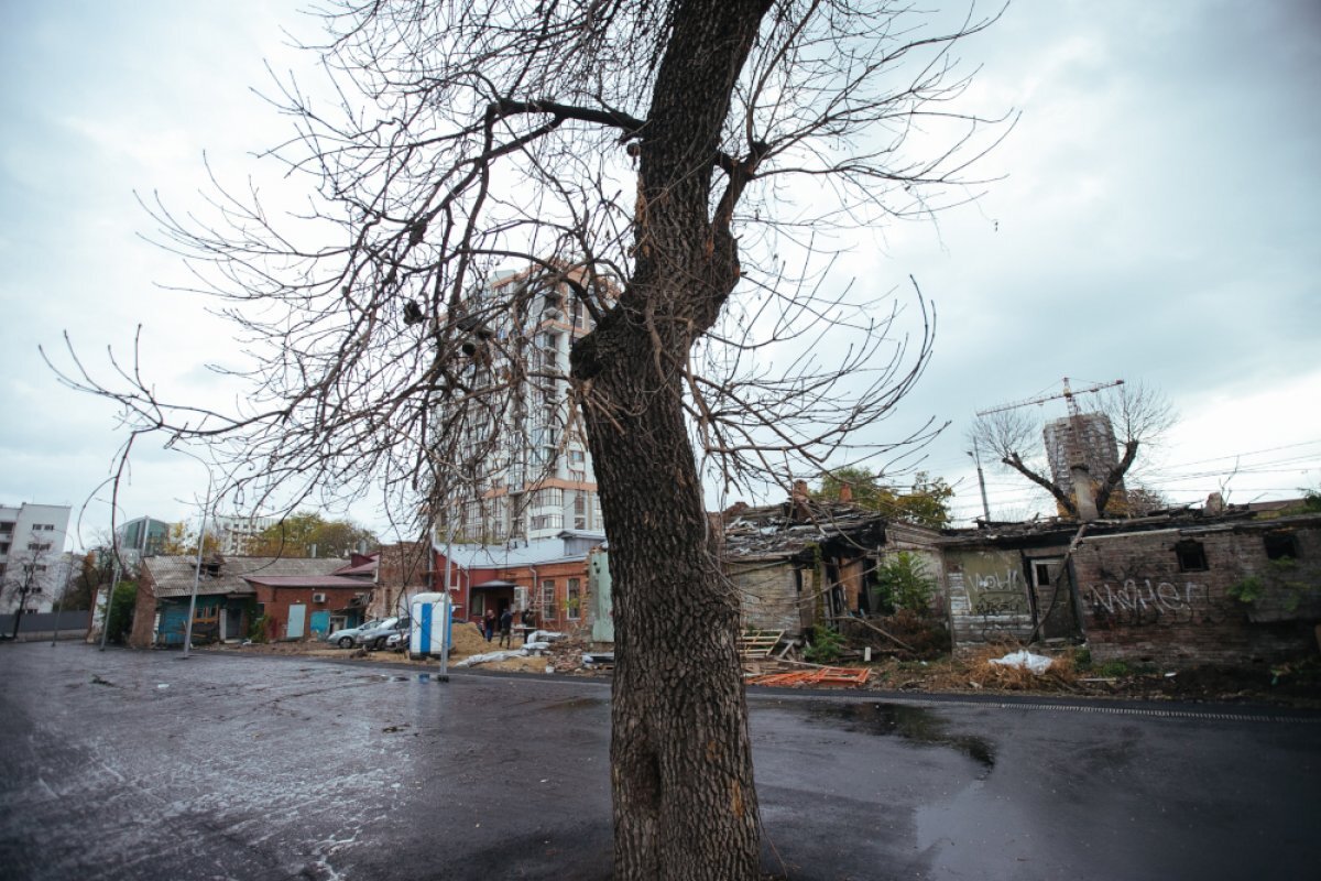    В Краснодаре проверили выполненные работы в районе дома купца Лихацкого