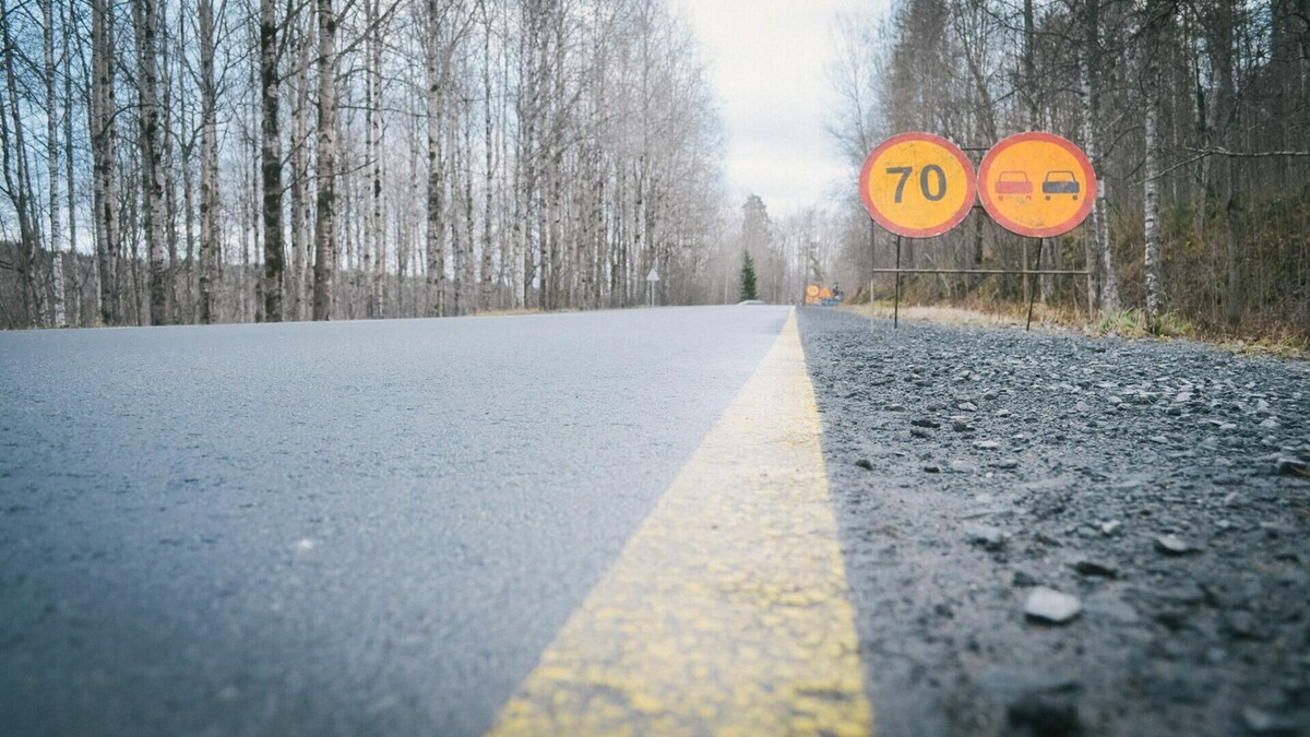     20 автодорог отремонтируют в Нижнем Новгороде в следующем году. Их протяженность составит более 17 тысяч километров. Такие цифры озвучили на транспортной комиссии гордумы.