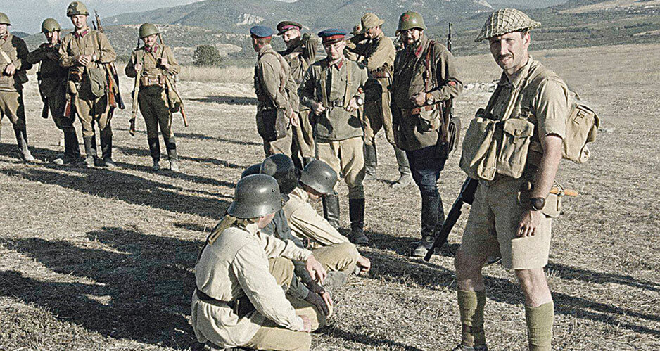 25 августа 1941 года войска РККА и Британской Империи были введены в Иран. Немецкие резидентуры (действовавшие ранее практически открыто, с лёгким камуфляжем под транспортные и торгово-импортные компании) вынужденно перешли на нелегальное положение. Ф.Майер скрывался, по некоторым данным, три месяца на тегеранском кладбище под видом могильщика. Выкрасил волосы хной.
