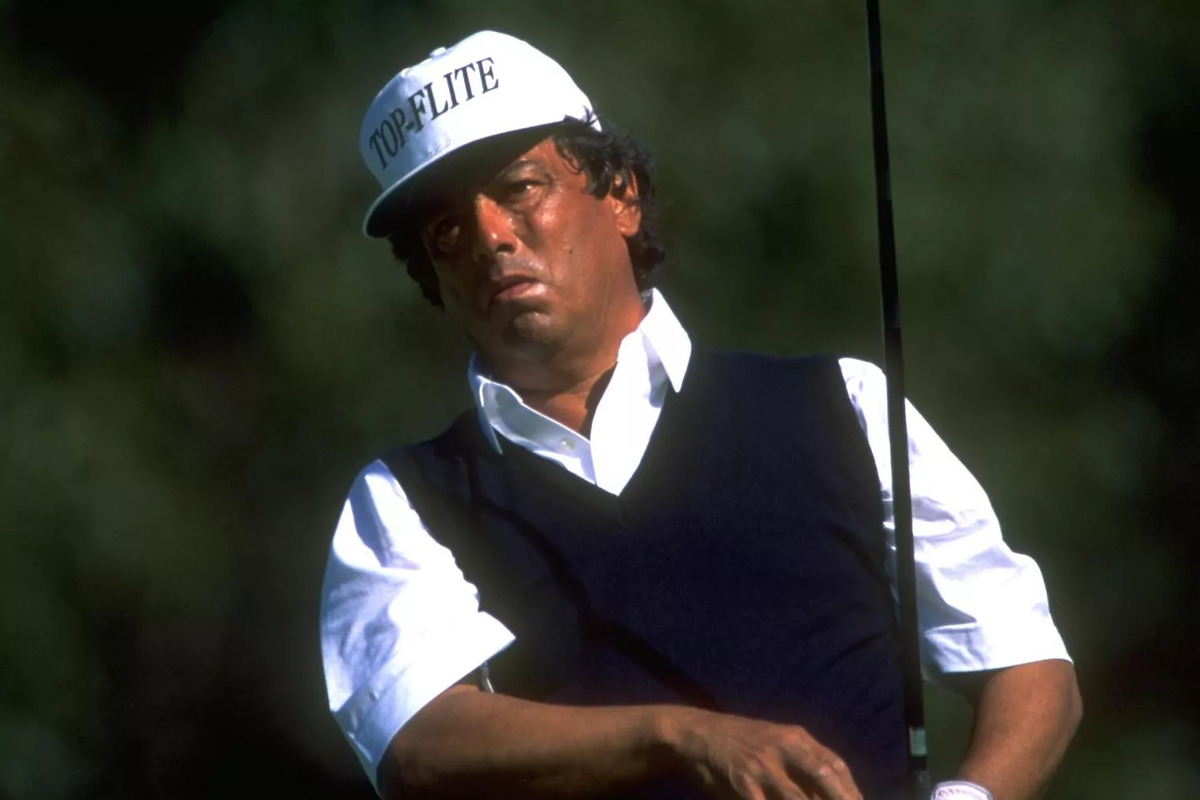 Гомеро Бланкас на турнире Champions Tour в 1993 году. Gary Newkirk/Getty Images