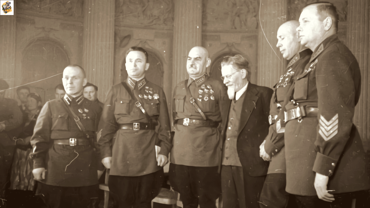 адъютант маршалы. трофейное дело маршала жукова. адъютанты маршала конева. рокоссовский константин константинович в молодости. адъютант маршалы.