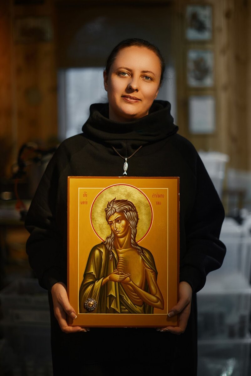 Для получения комплексного образования я также закончила Самарский Архитектурно-строительный университет по направлению «Архитектура». И темой моей дипломной работы была «Храмовое зодчество». 