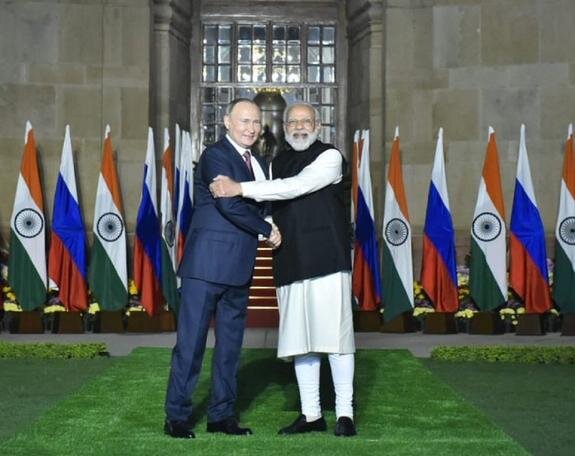    Владимир Путин и Нарендра Моди во время встречи в Индии в 2021 году. Фото: Narendra Modi/globallook.com