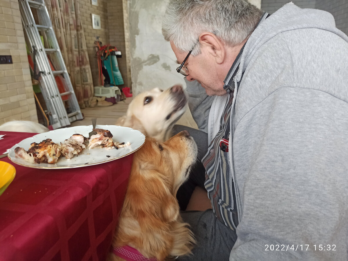 Товарищеская поддержка папы Эдика )))