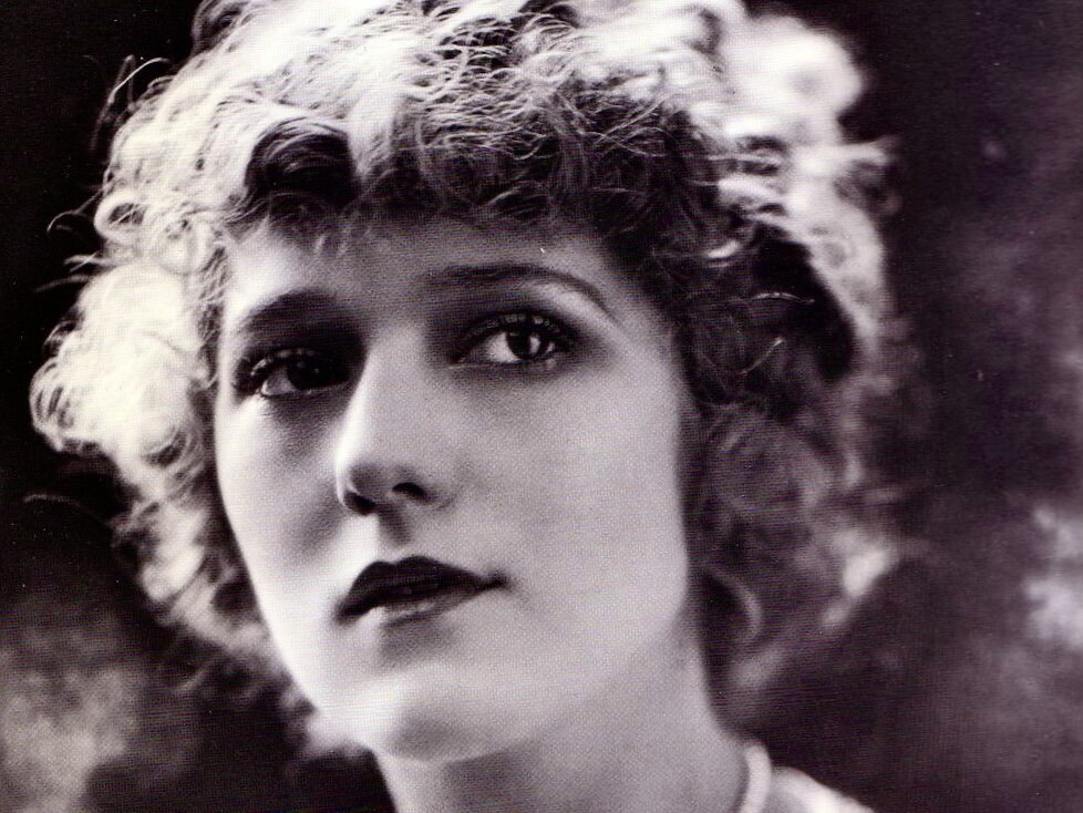  Юная Фаина Раневская