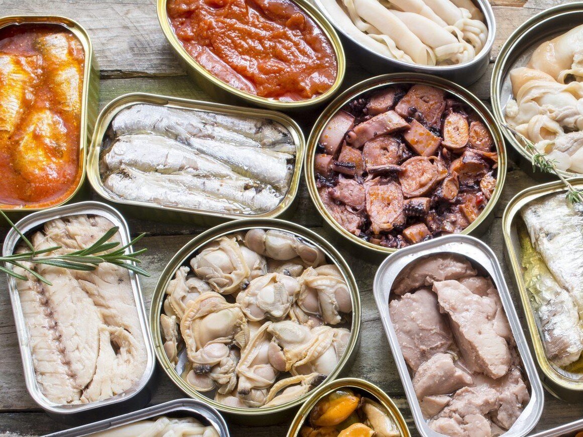 Canned fish. Консервы морепродукты. Морепродукты на продажу консерва. Process Fish Canning. Sea canned food.