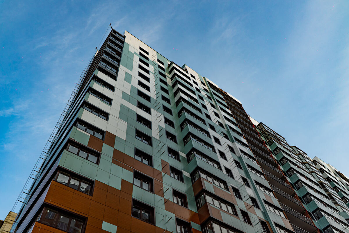 проекты АльфастройИнвест отличают вентилируемые фасады домов