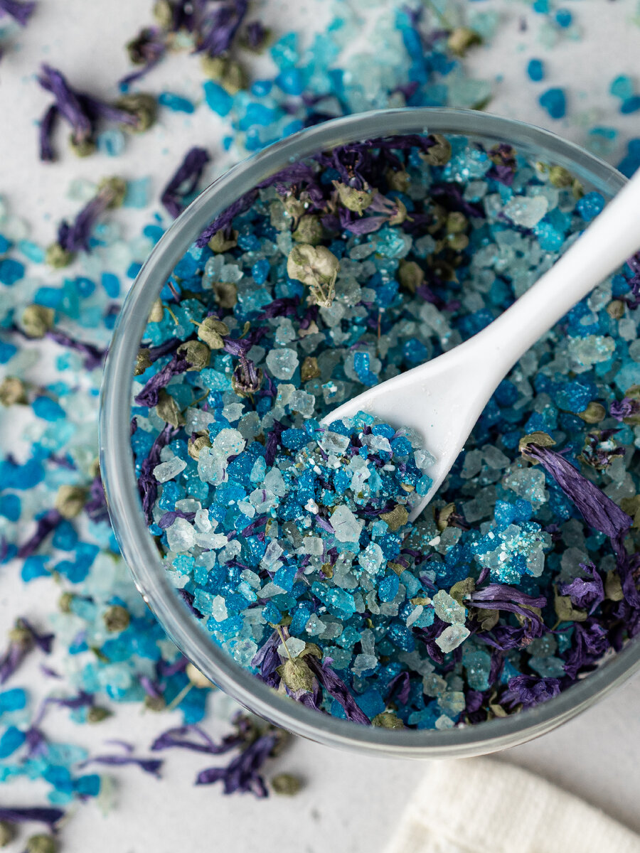 Соль для ванны "ОМОЛАЖИВАЮЩАЯ"