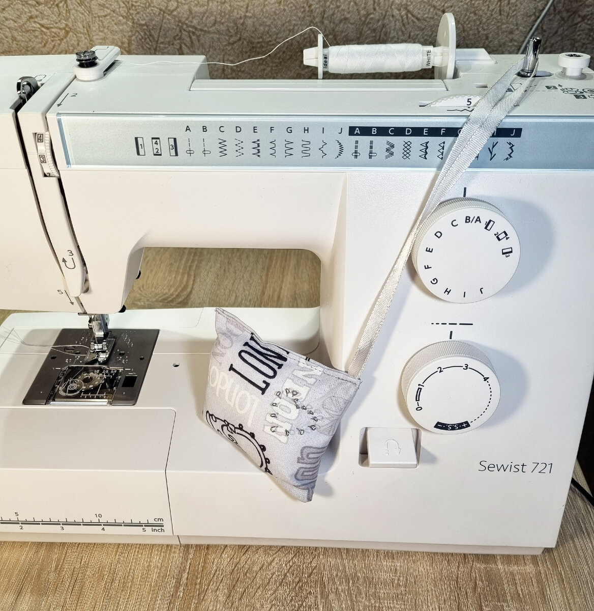 вот такое двойное назначение  :)))  у этого штырька. 