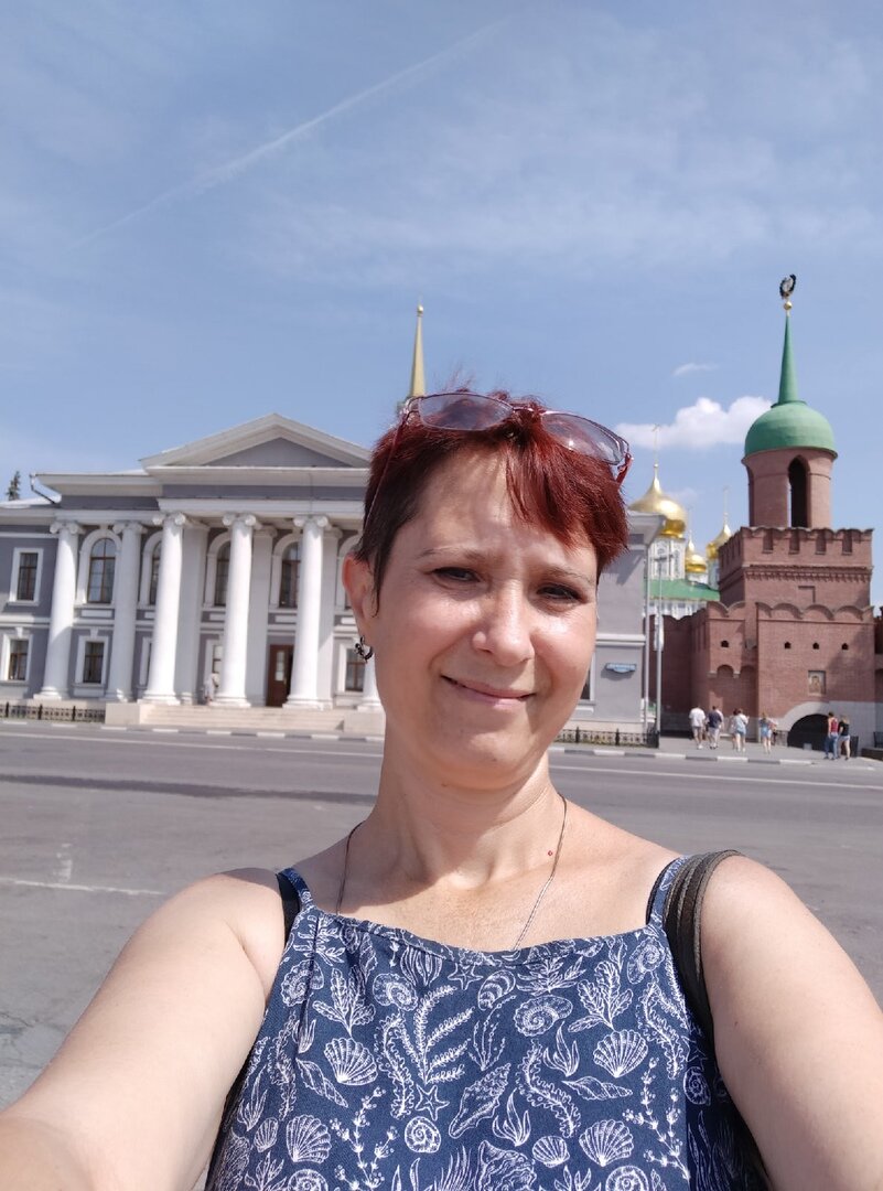 на площади Ленина у Тульского кремля