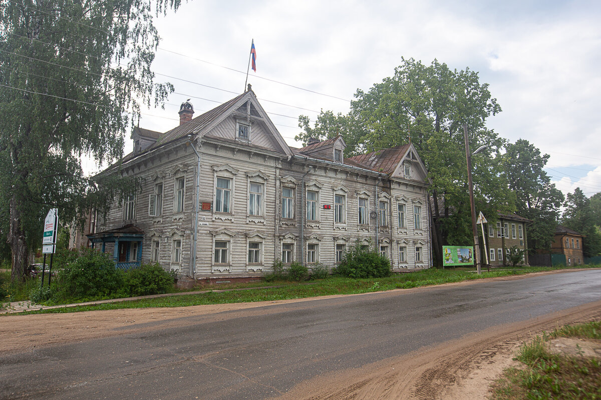 Лальск: прогулка по бывшему городу, на гербе которого изображена рухлядь.  Высотные виды, деревянные особняки, музей и ещё | Уникальная Россия | Дзен