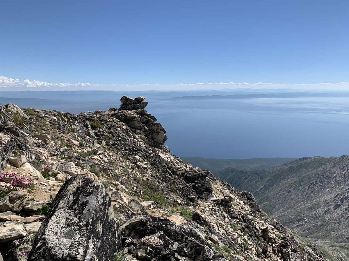 тут без шлепок не обойтись =) можно еще балетки надеть для остроты ощущений