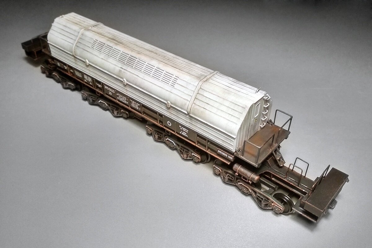 Модель со следами эксплуатации