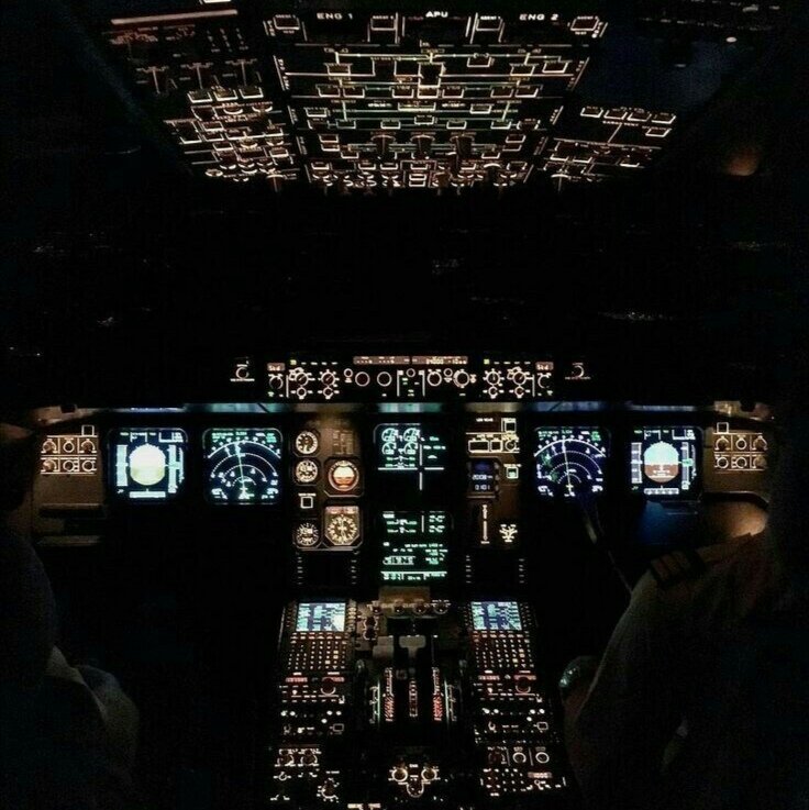 Сколько кнопочек! Операторская душа радуется! (фото из открытых источников) 