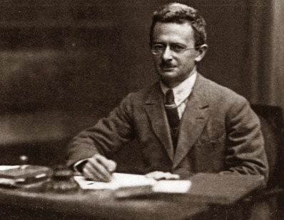 Меер Абрамович Трилиссер – революционер, один из руководителей советских органов государственной безопасности и организатор службы внешней разведки. /фото реставрировано мной, изображение взято из открытых источников/