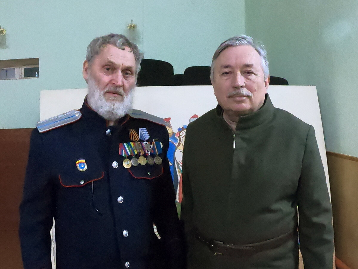 Виктор Соложенкин и Юрий Борисович Жуков (справа)
