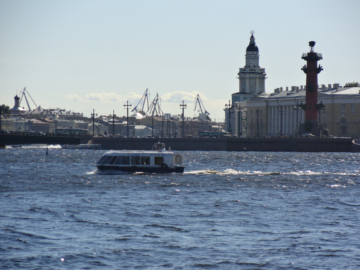 1 фото андрей смирнов. Гроза в петербурге. Майский питер. 2022. Парад победы в питере 2022.