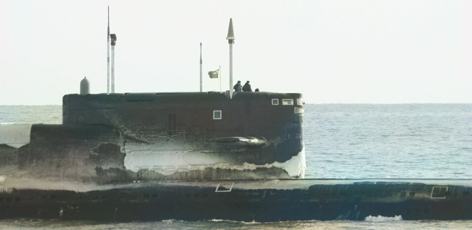 К-455 в зимнем море 