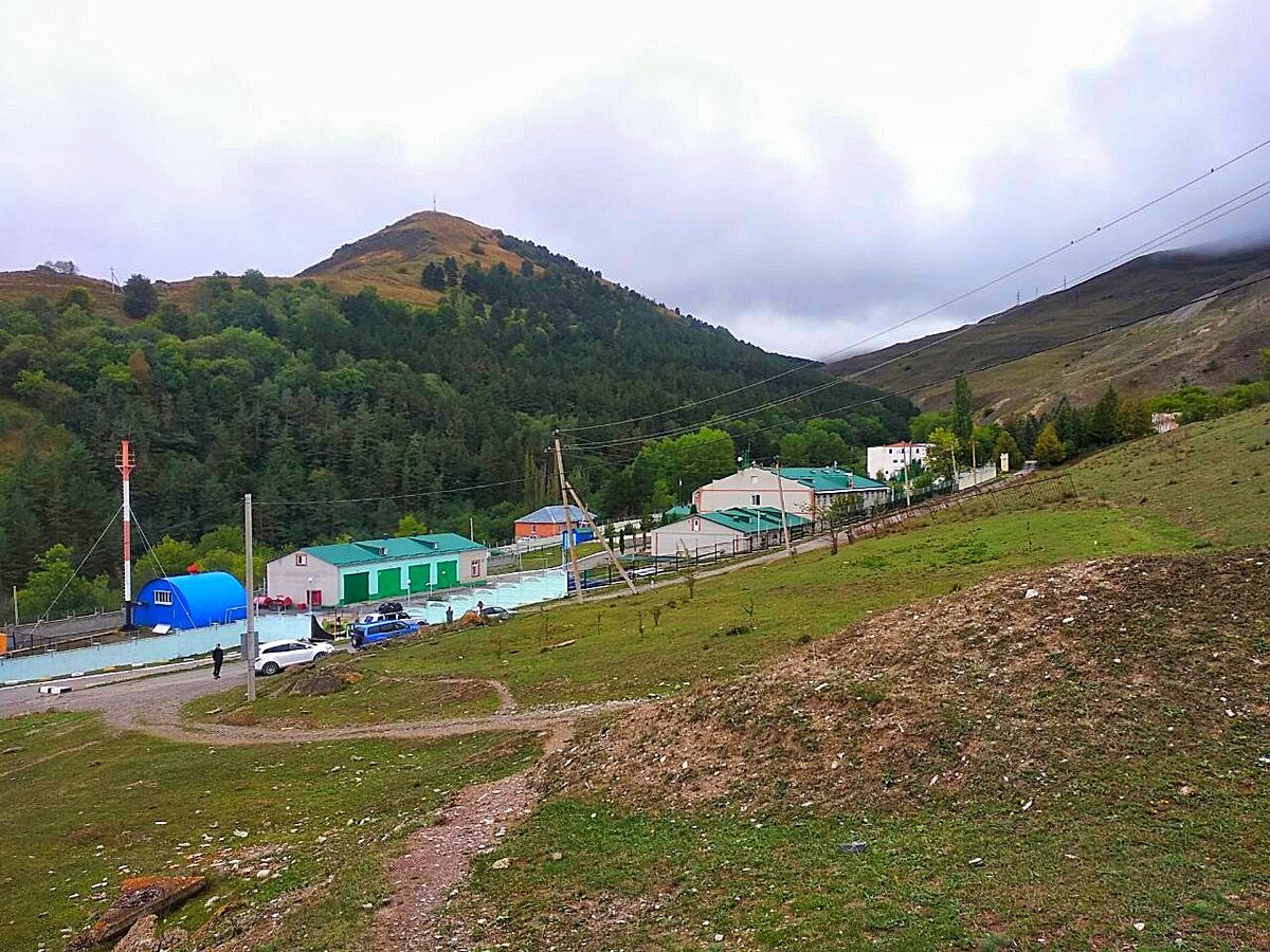 Пограничная зона перед входом в поселок