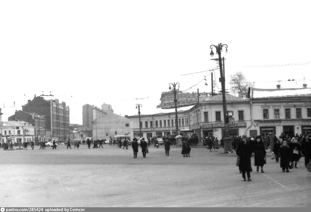 Серпуховская площадь на