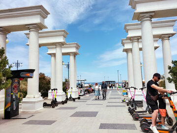 Недешево - реальные цены за квадратный метр жилья у моря в Севастополе на конкретных примерах