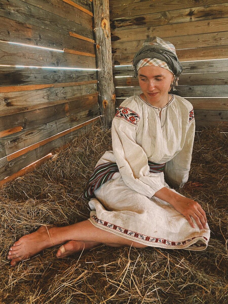 На Купалу просят приезжать в обрядовой одежде - национальных русских платьях, рубахах, сарафанах