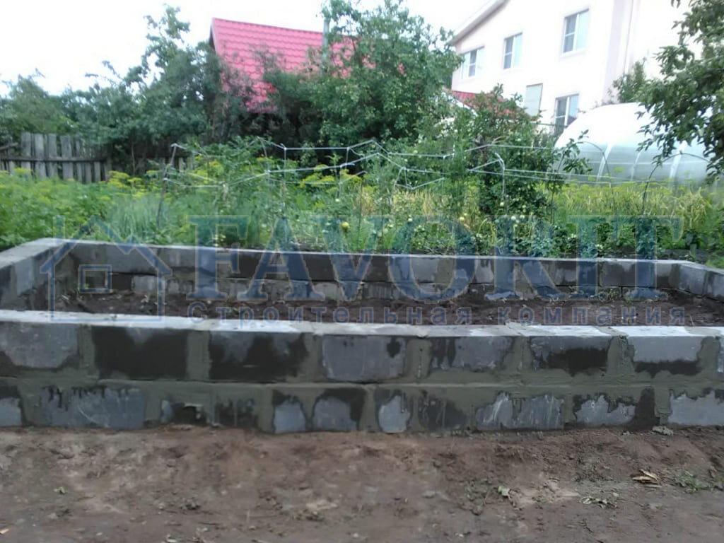 Компания «Фаворит» осуществляет монтаж фундамента любой сложности.