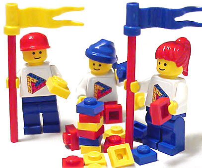 Именно так! Речь об официальном наборе LEGO, созданном фанатом датского конструктора. При чем о первом таком наборе.-2