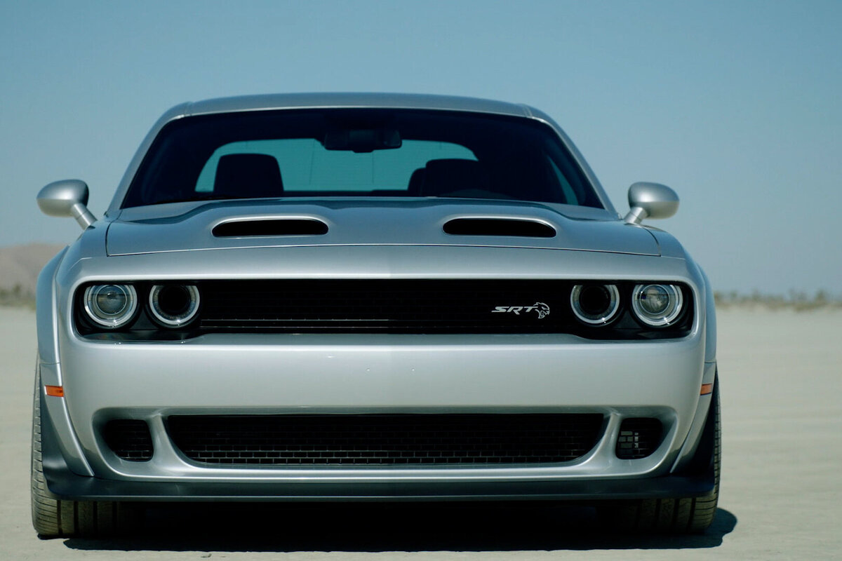     Dodge Challenger уходит после 50 лет на конвейере. Сравниваем первое и последнее поколения