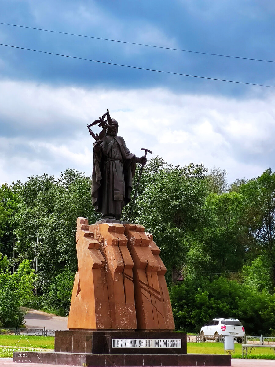 Памятник преподобному Ефрему Новоторжскому